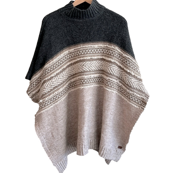 ROOTS Poncho Knit Gables macintosh mix Women’s  Length 27" Width  38" - Picture 2 of 6